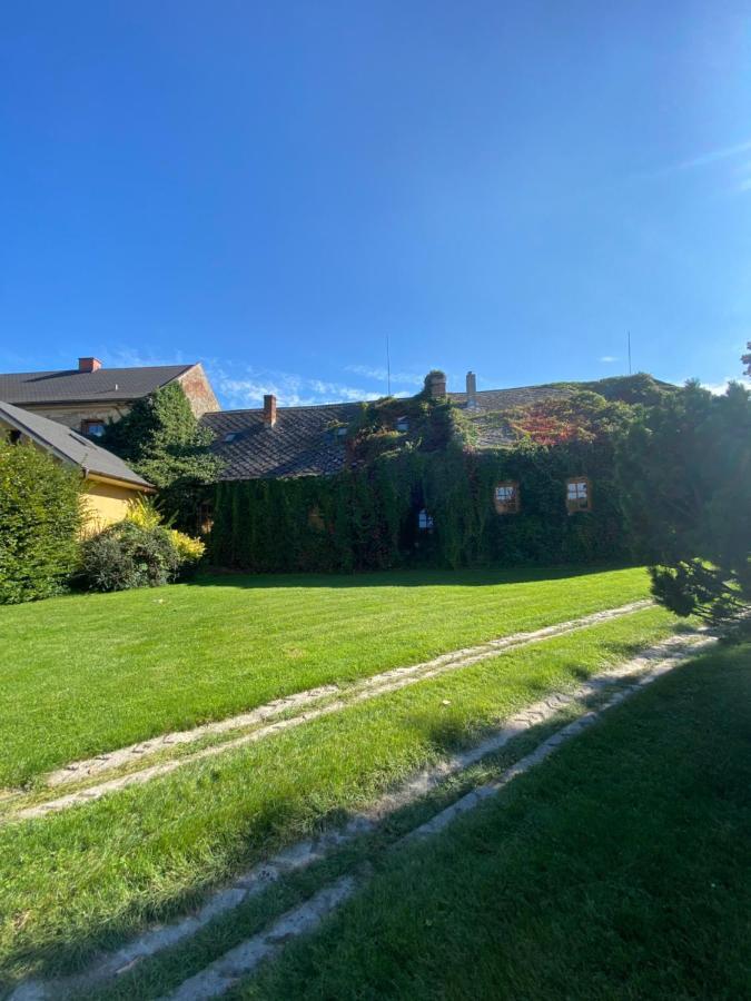 Apartmán Na statku Miskovice  Exterior foto